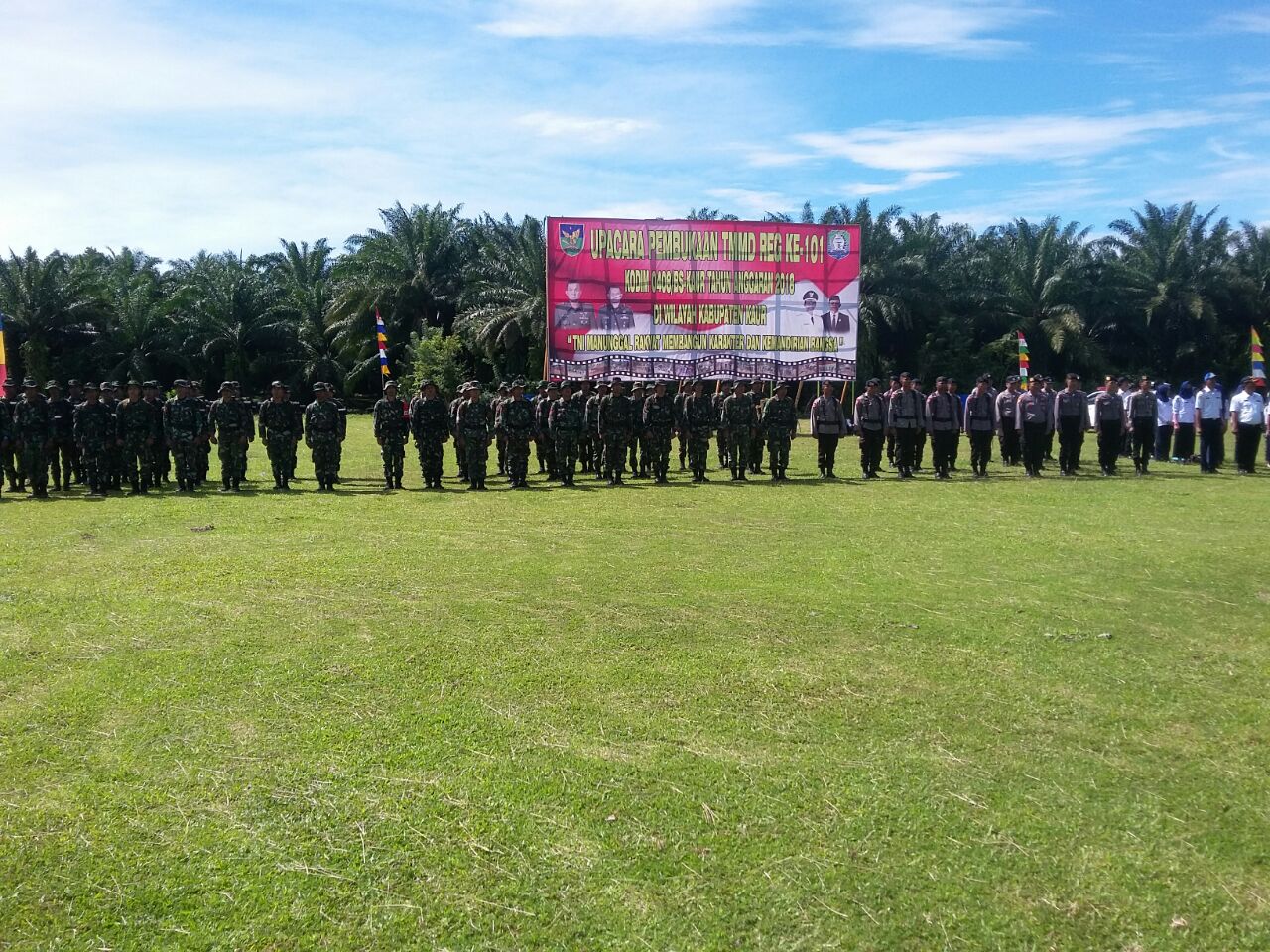 TNI khususnya jajaran Korem 041/Gamas  melaksanakan TMMD di Kabupaten Kaur