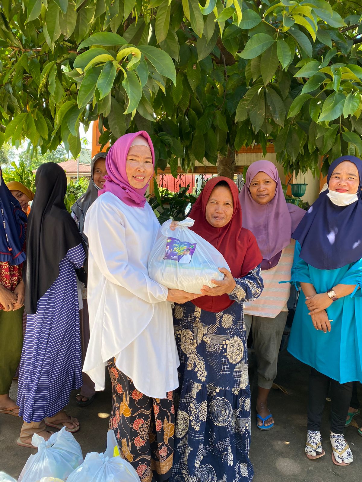DPW Perempuan Bangsa Bengkulu Berikan Bantuan Sembako