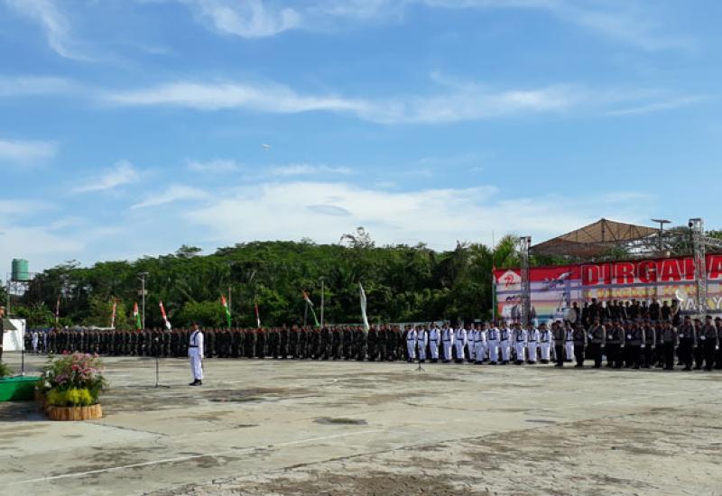 Upacara Peringati HUT TNI Ke-72