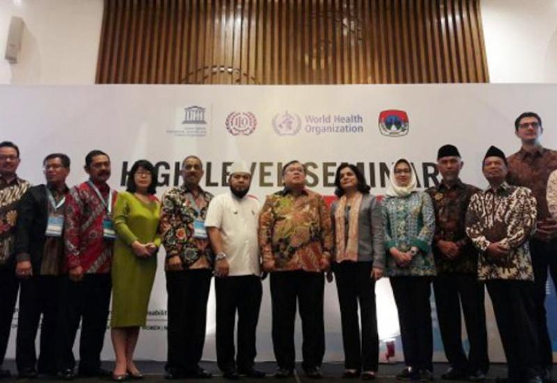 Walikota Bengkulu Helmi Hasan menandatangani Piagam Jaringan Walikota Indonesia Menuju Kota Inklusi