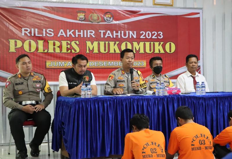 Penutup Release Akhir Tahun 2023, Sat Reskrim Polres Mukomuko Ungkap Kasus Penipuan 