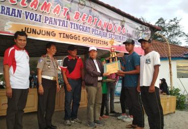  Kejuaraan bola voli pantai tingkat pelajar Se-Sumatera resmi ditutup