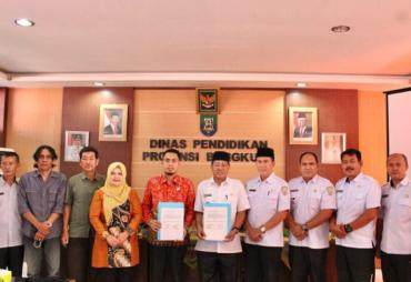 Dikbud Provinsi Bengkulu Teken MoU Dengan KPID Bengkulu