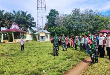 Kapolsek Air Besi Hadiri Apel Siaga Gabungan Satlinmas Pengamanan TPS Pemilu 2024 di Kecamatan Air Besi